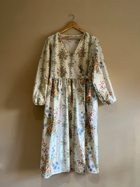 mellow moments - Heather dress in vintage floral size XL