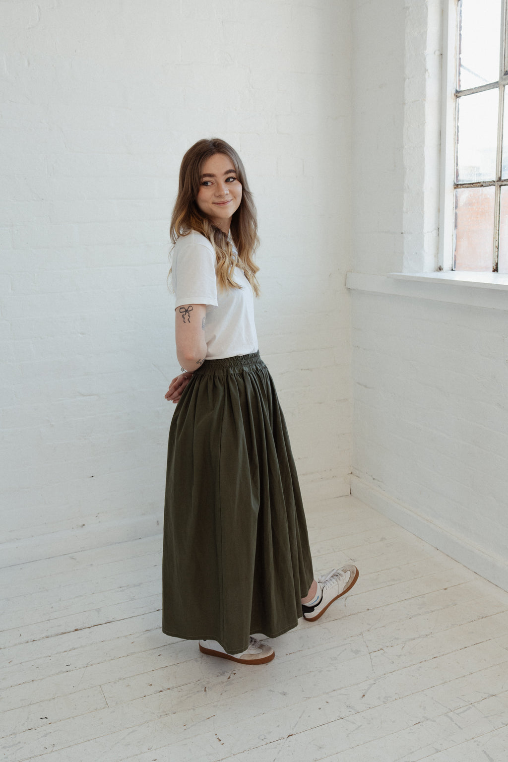 Ready to ship - The Bloom Skirt in Dark Green Size 6